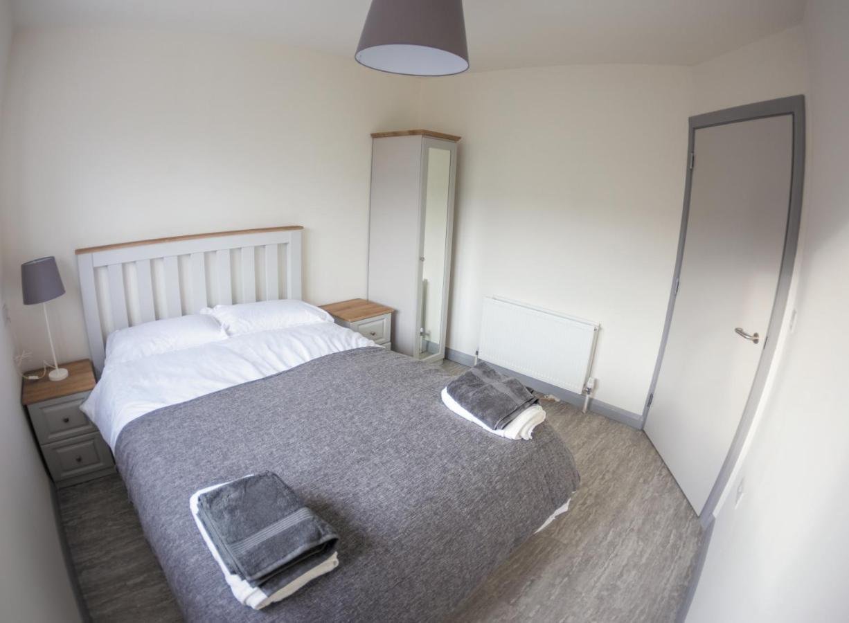 White Hall Portrush Bagian luar foto