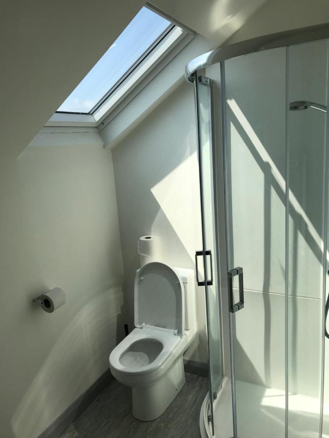 White Hall Portrush Bagian luar foto