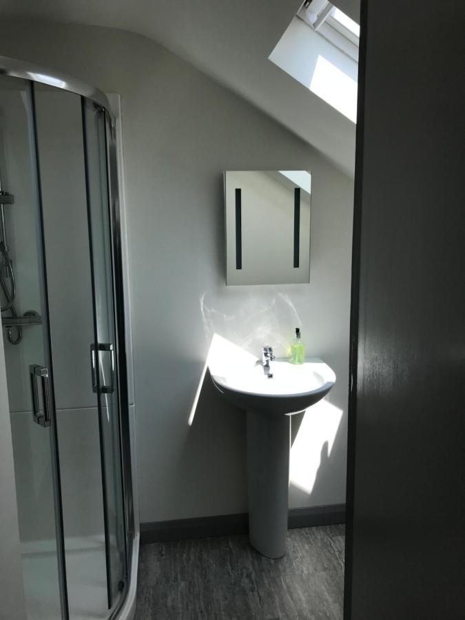 White Hall Portrush Bagian luar foto